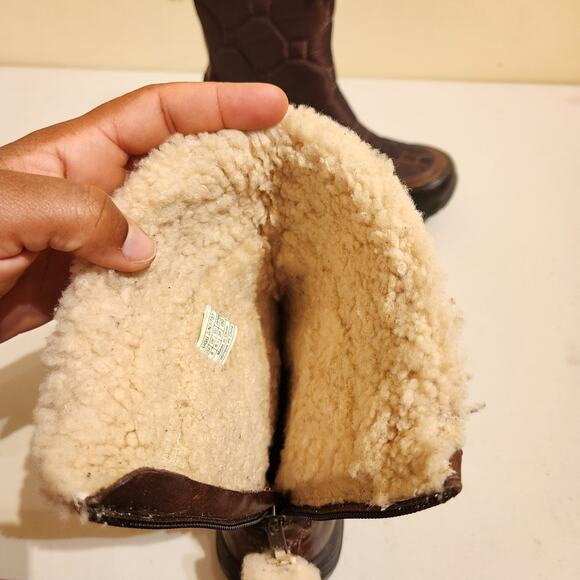UGG Womens Sz 8 Meridian Brown Quilted Waterproof Winter Boots Vibram Soles Snow - Picture 10 of 11
